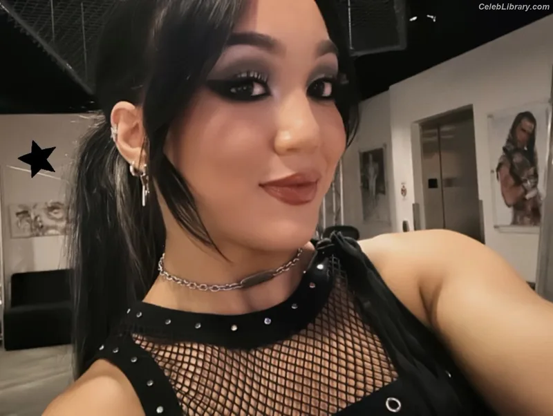 Roxanne Perez photo 1 of 1582