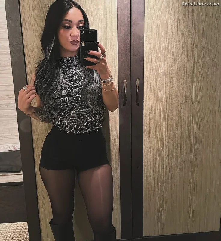 Roxanne Perez photo 1 of 1582