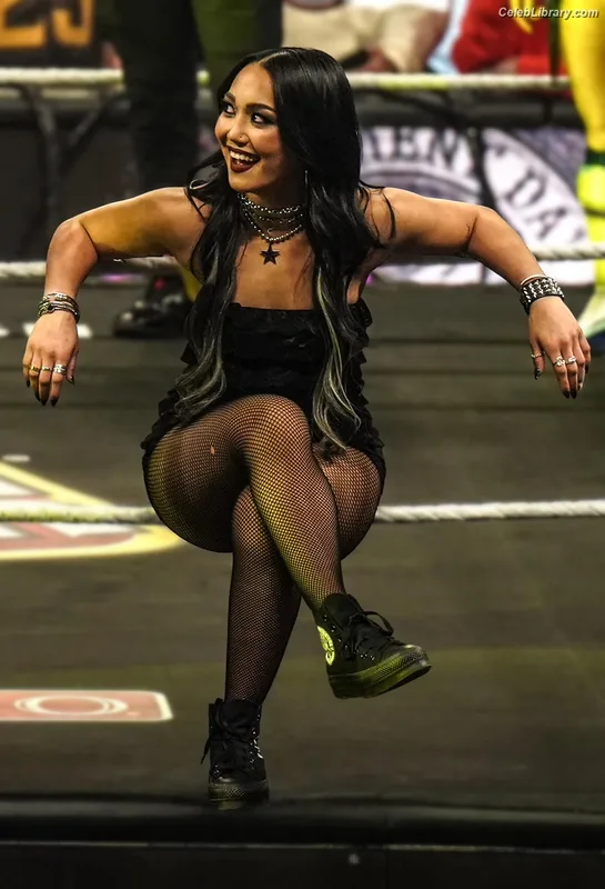 Roxanne Perez photo 21 of 1582