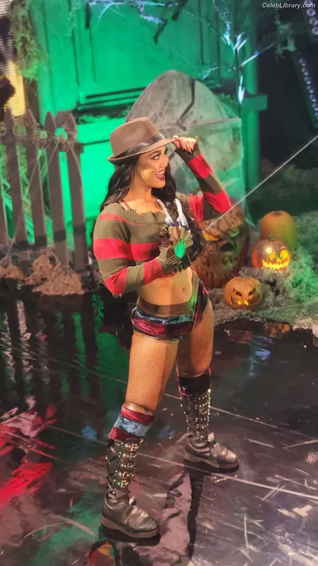 Roxanne Perez photo 6 of 1582