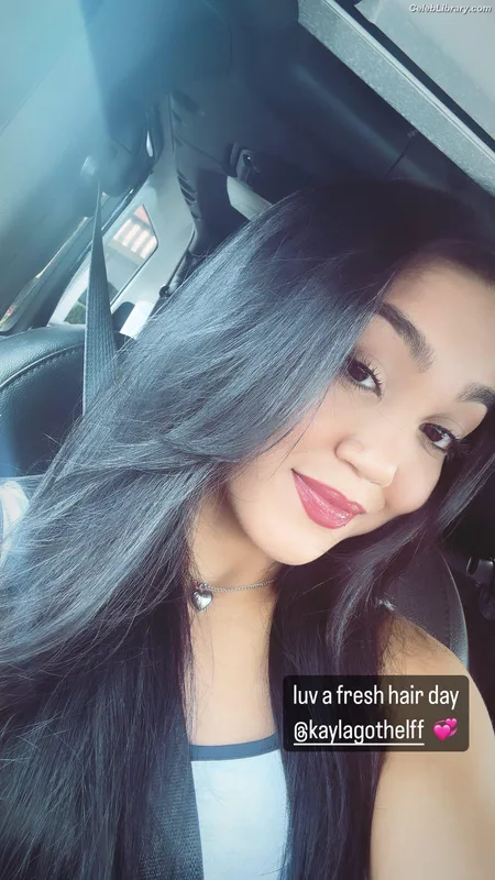 Roxanne Perez photo 12 of 1582