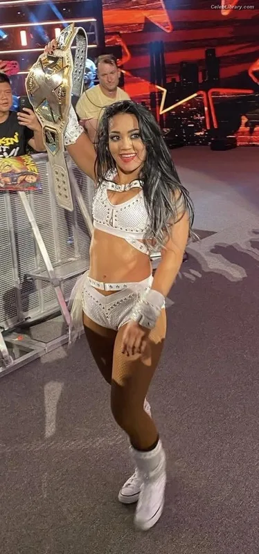 Roxanne Perez photo 6 of 1582