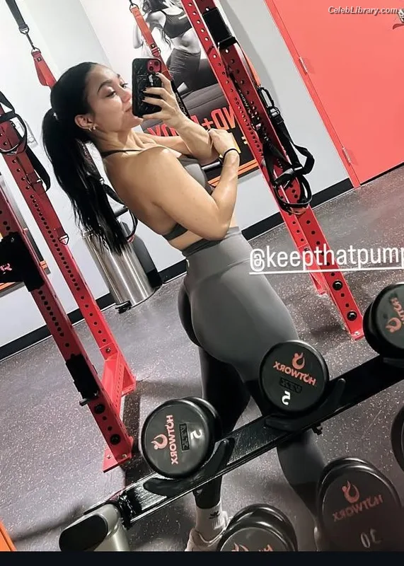 Roxanne Perez photo 13 of 1582