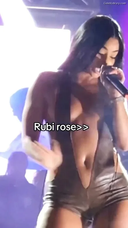 Rubi Rose photo 21 of 1316