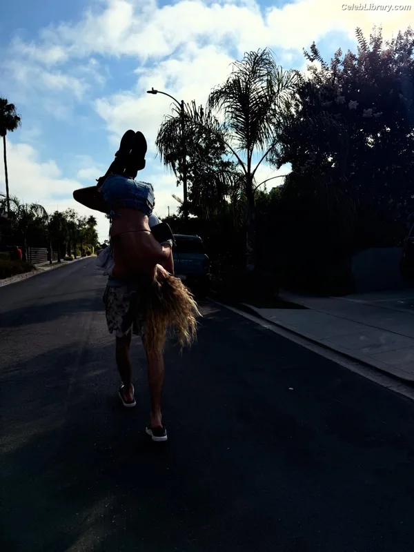 Ruby Rose Turner photo 20 of 47