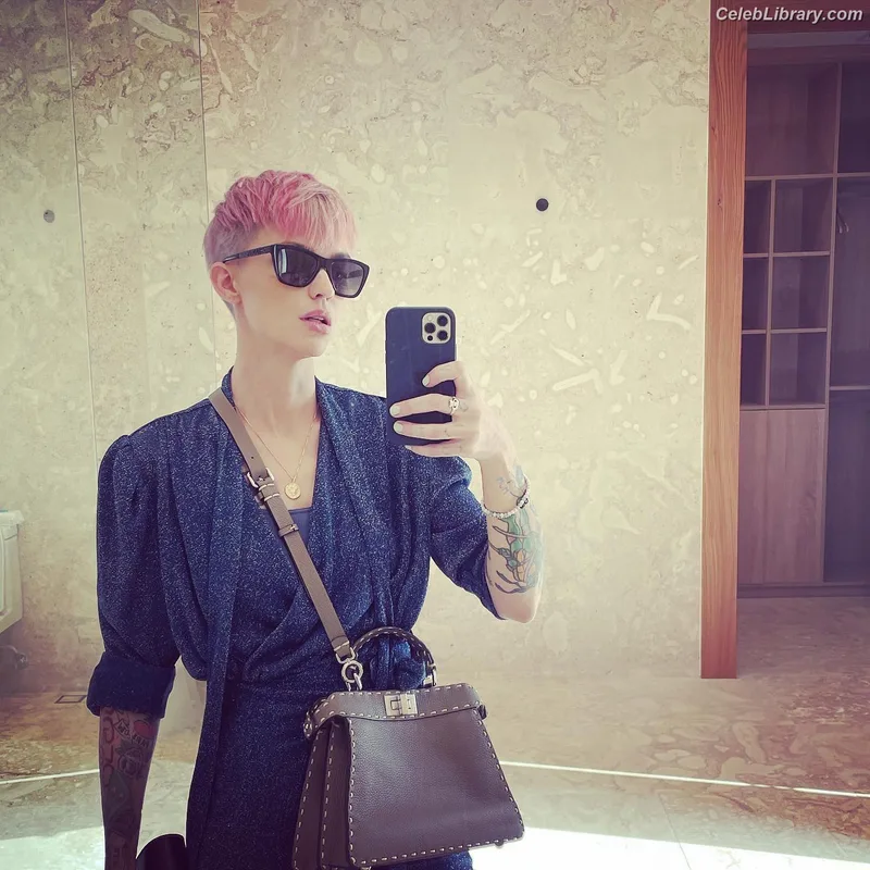 Ruby Rose photo 5 of 45