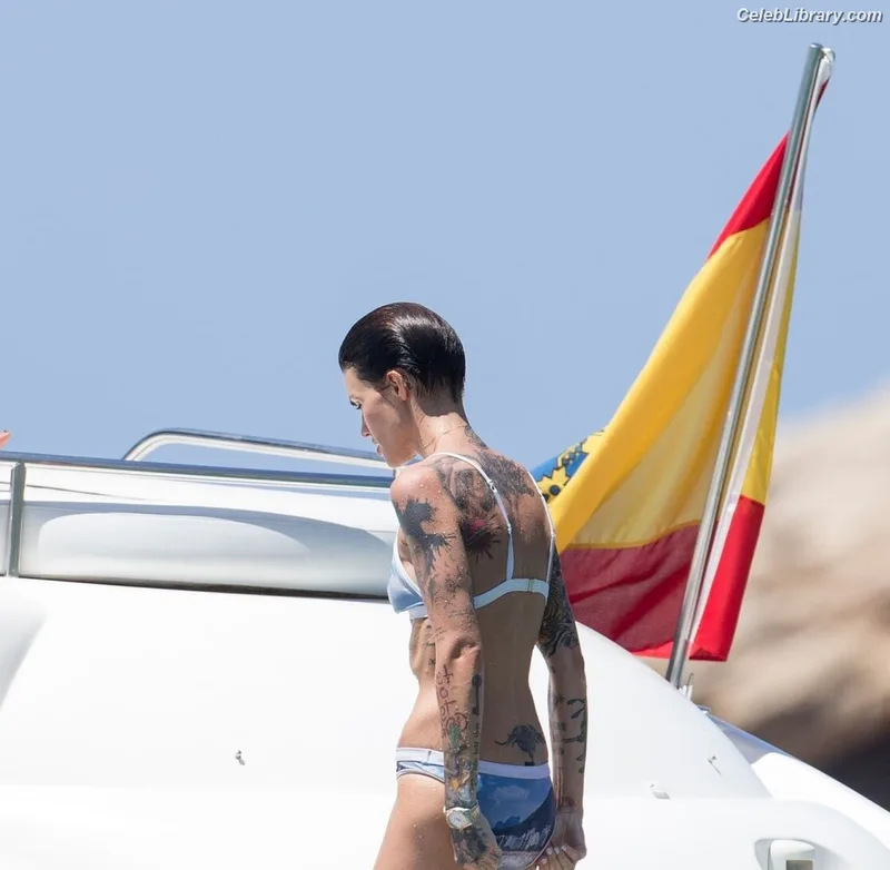 Ruby Rose photo 1 of 45