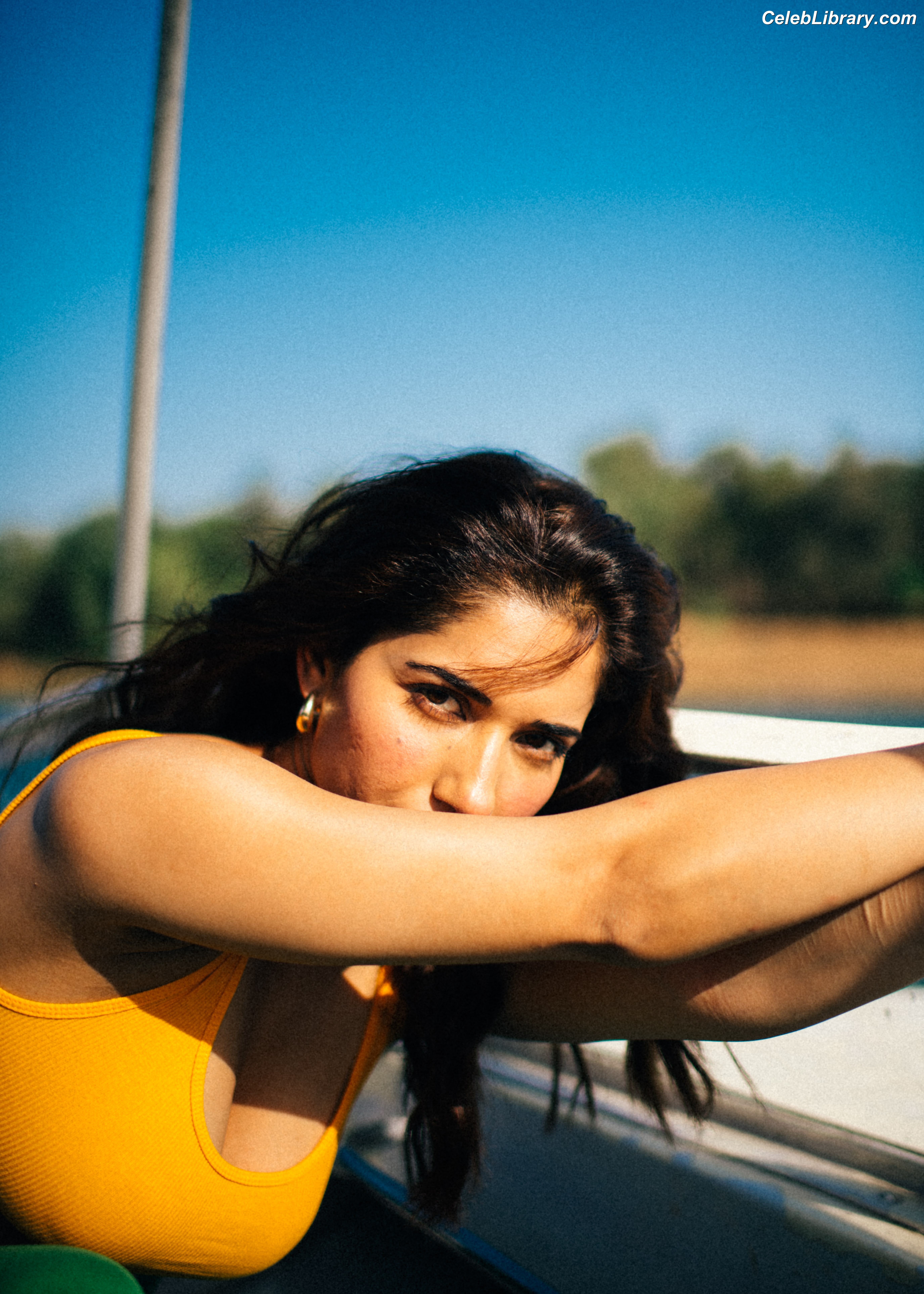 Ruhani Sharma photo 22 of 113