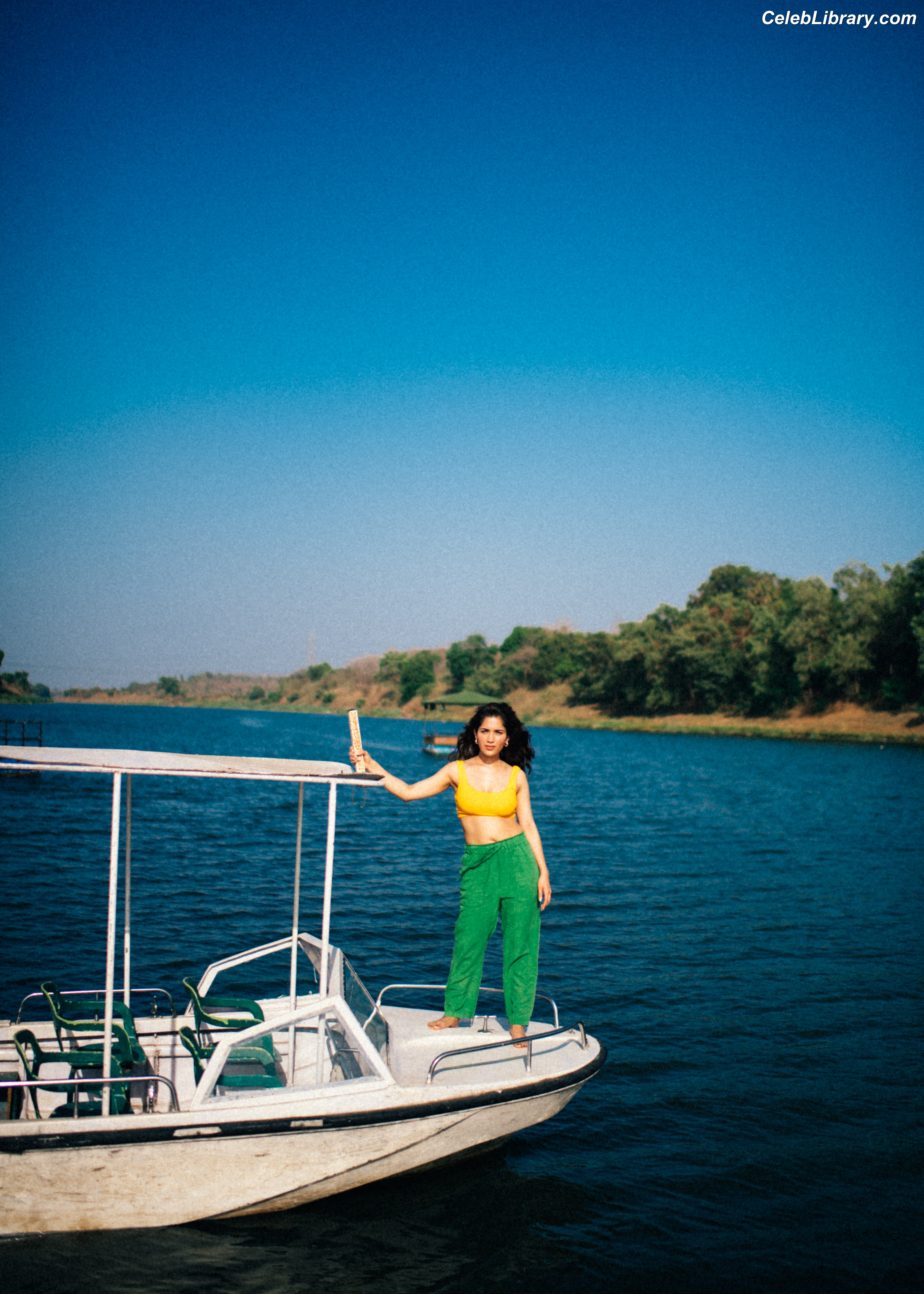 Ruhani Sharma photo 24 of 113