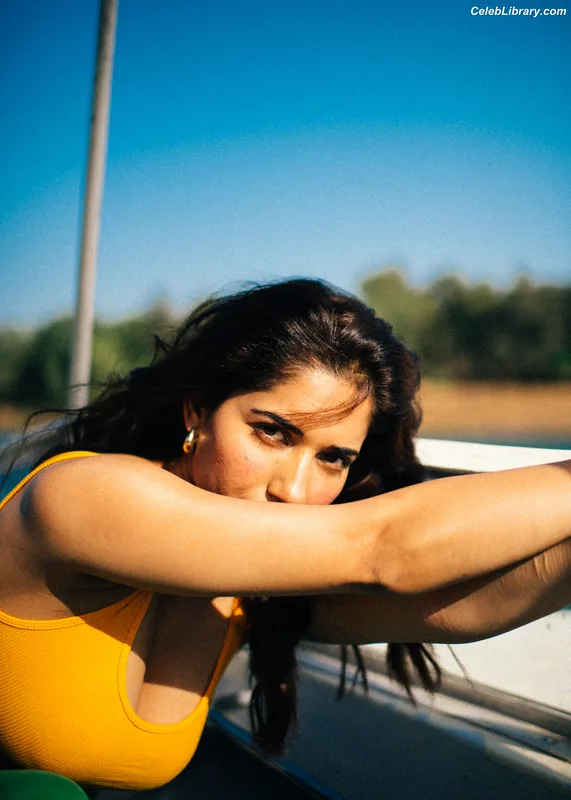 Ruhani Sharma photo 18 of 113