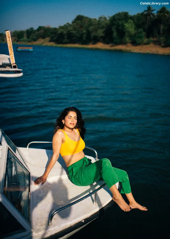 Ruhani Sharma photo 19 of 113