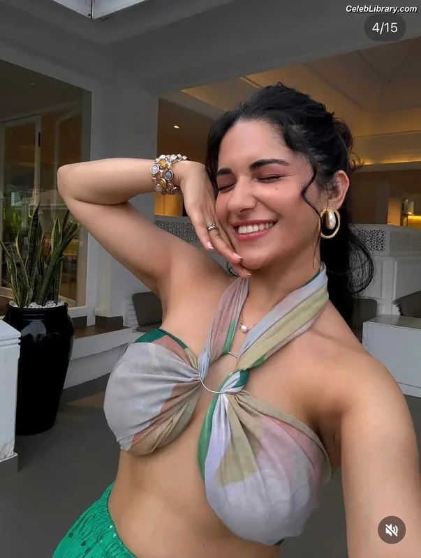 Ruhani Sharma photo 12 of 113