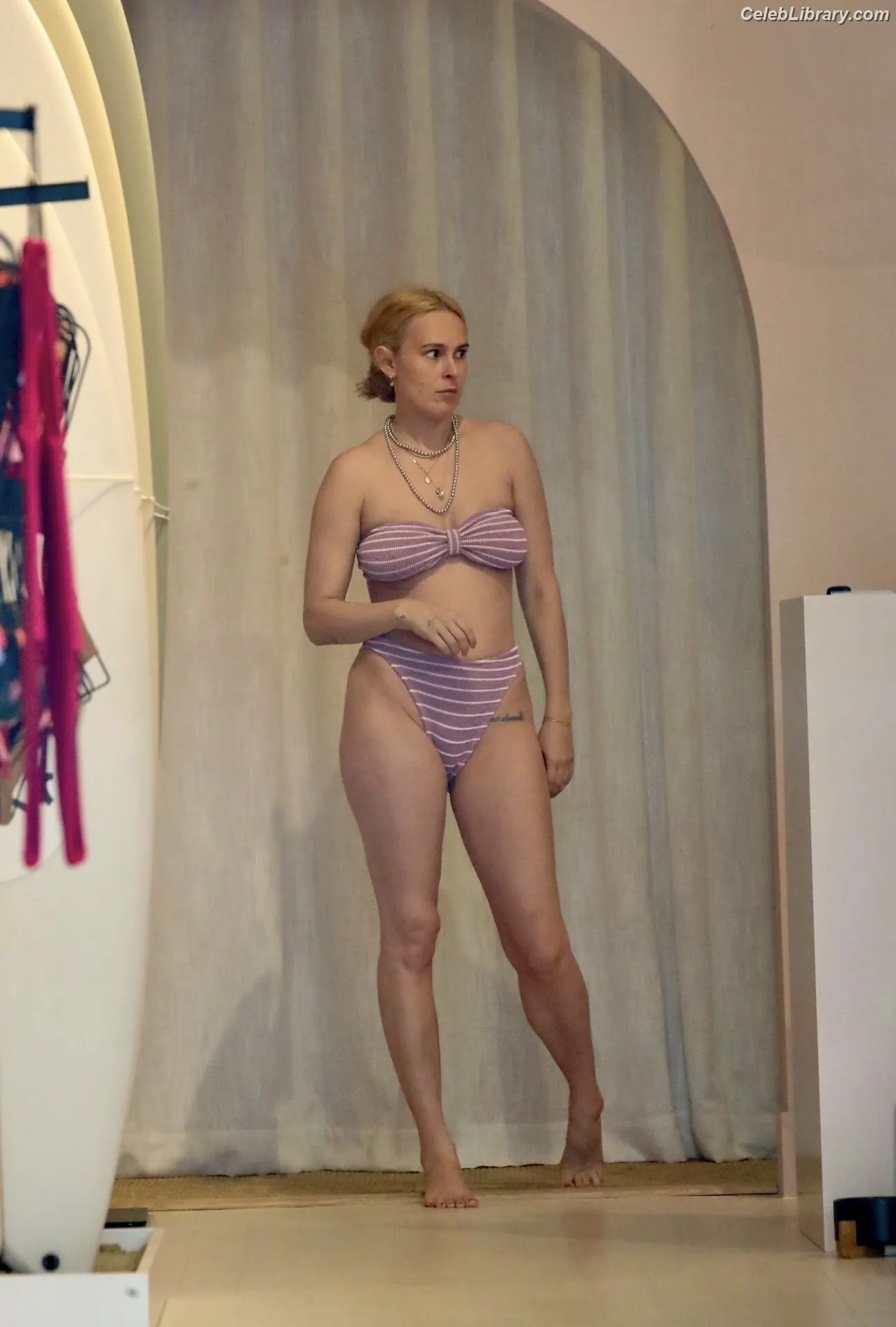 Rumer Willis photo 4 of 148