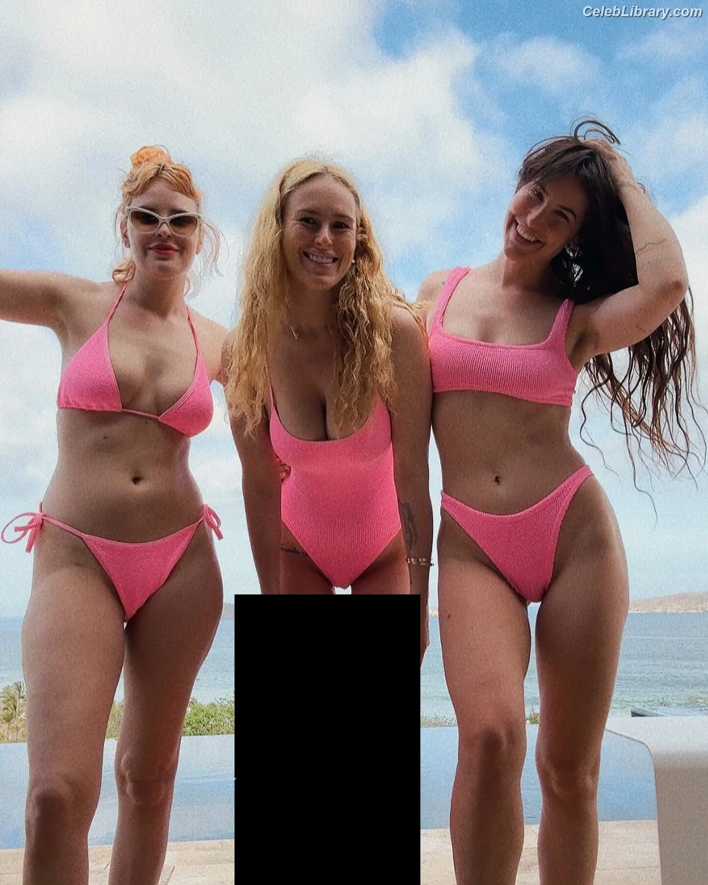 Rumer Willis photo 7 of 148
