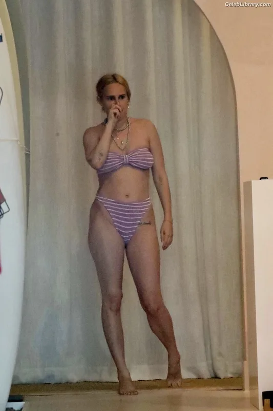 Rumer Willis photo 18 of 149