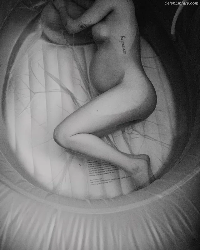 Rumer Willis photo 14 of 149