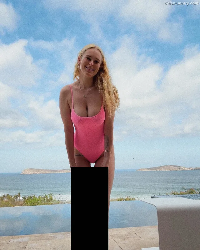 Rumer Willis photo 15 of 149