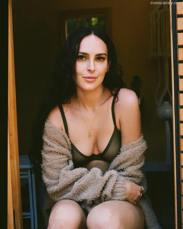 Rumer Willis photo 22 of 149