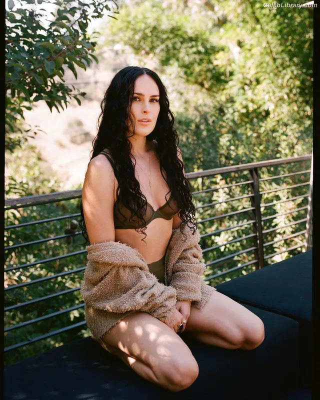 Rumer Willis photo 23 of 149