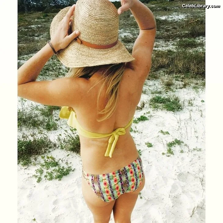 Ryann McEnany photo 2 of 3