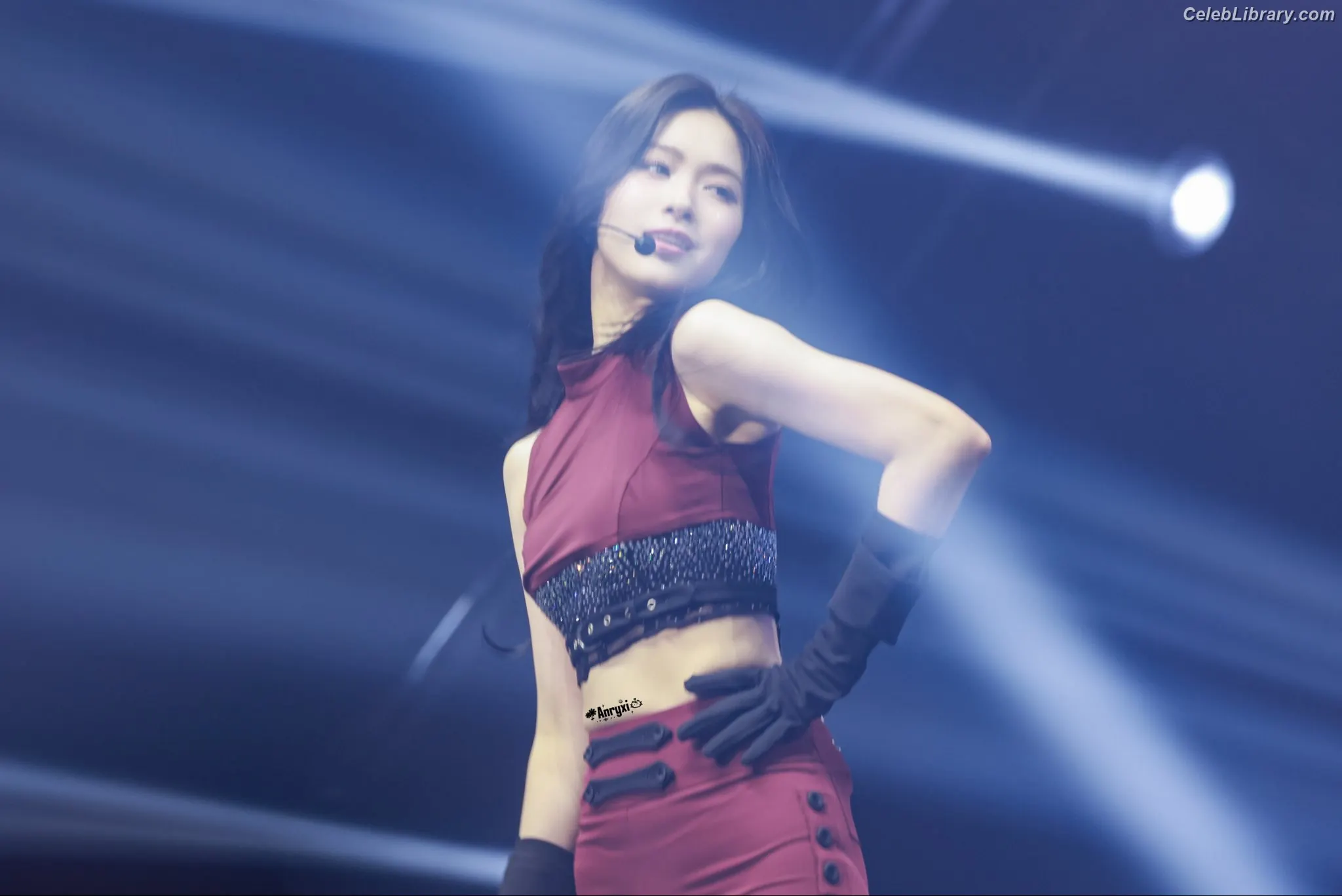 Ryujin (ITZY) photo 14 of 522