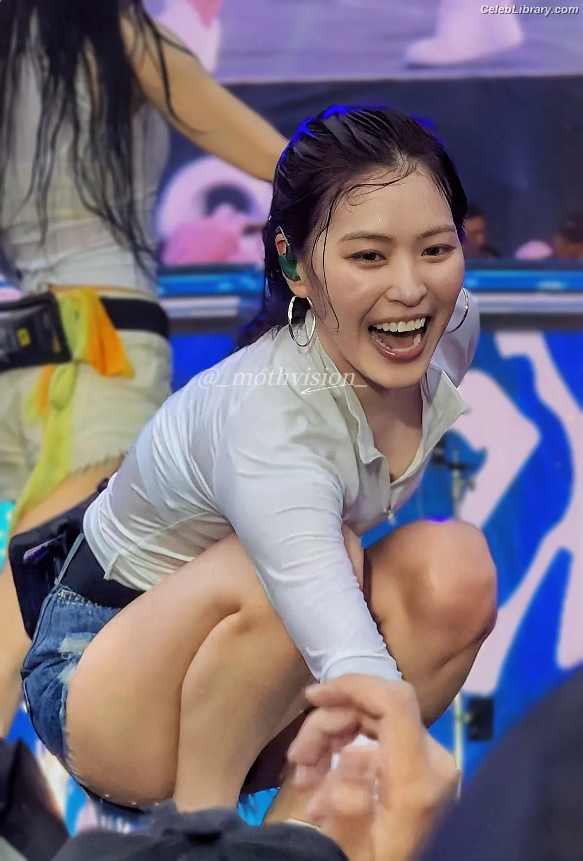 Ryujin (ITZY) photo 21 of 522