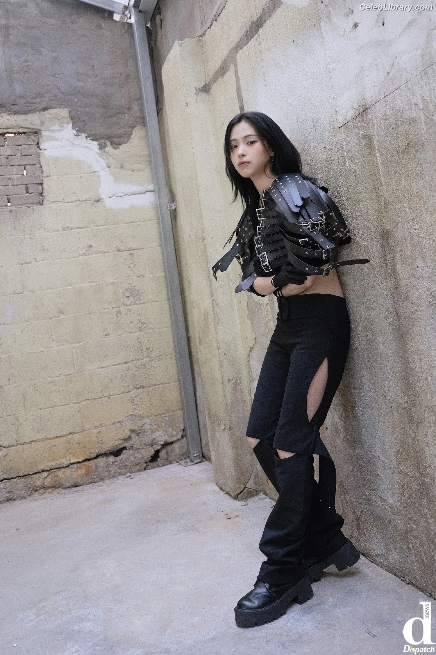 Ryujin (ITZY) photo 8 of 522
