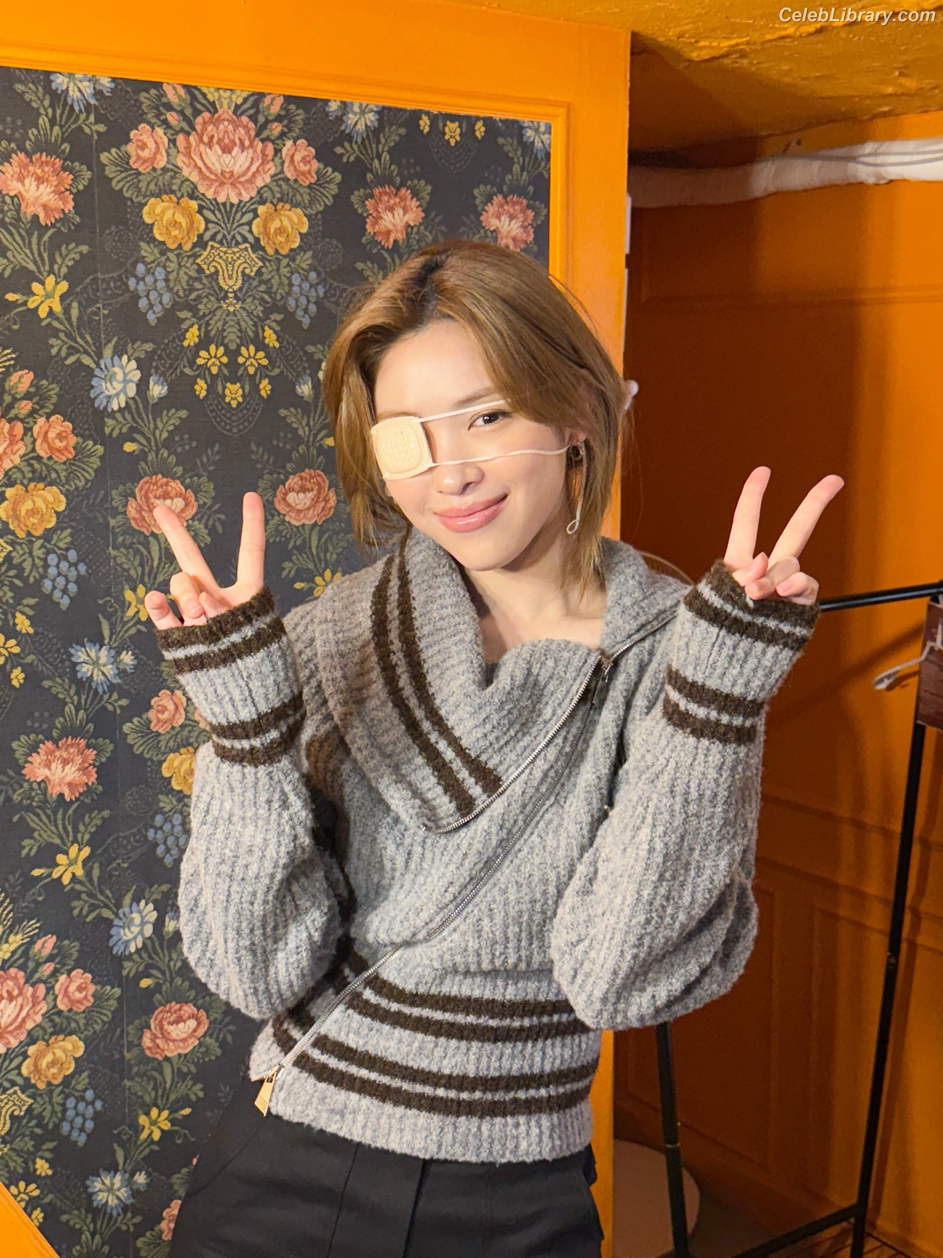 Ryujin (ITZY) photo 13 of 522