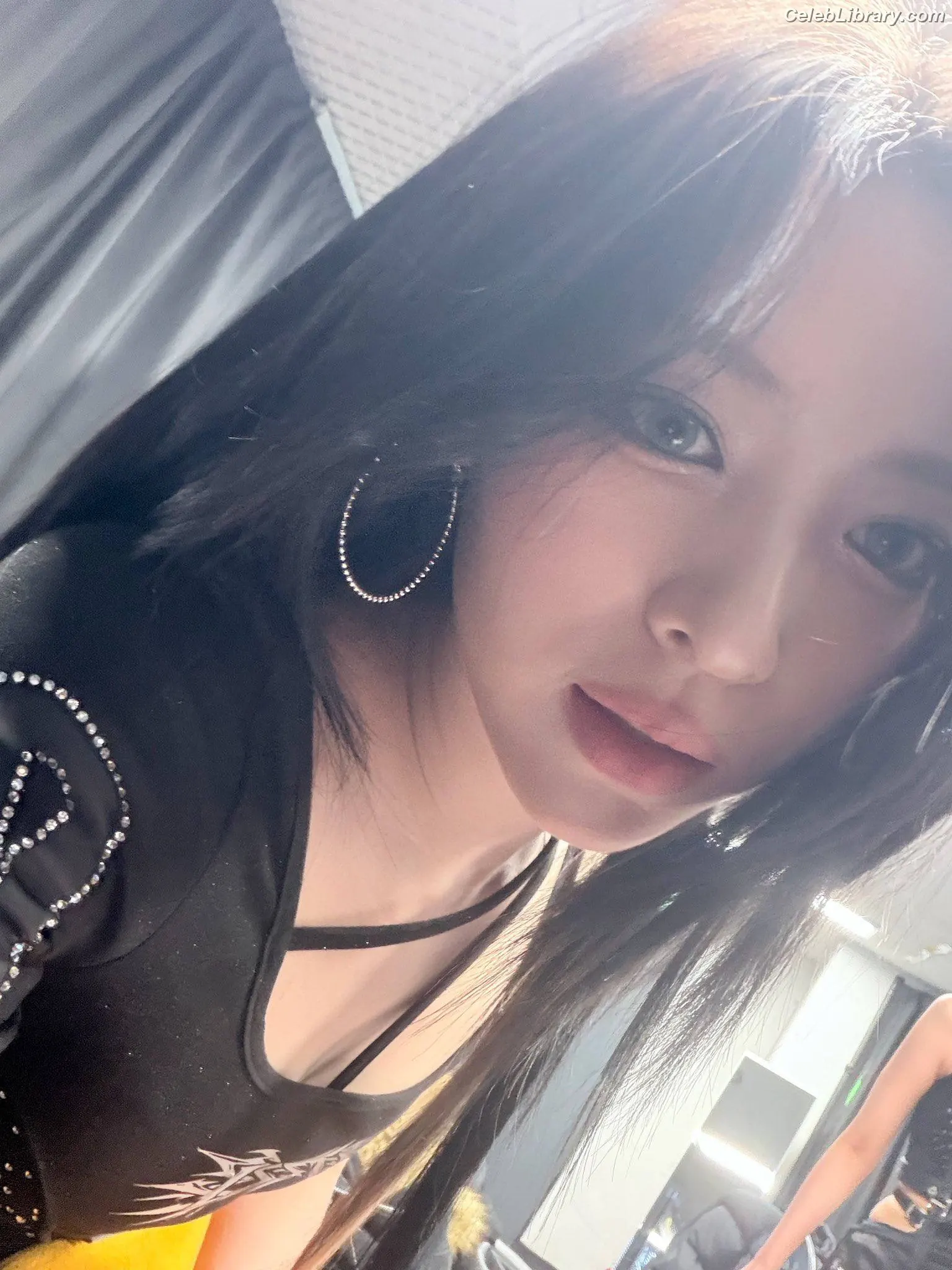 Ryujin (ITZY) photo 21 of 522