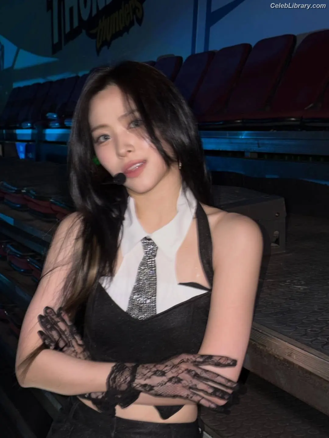 Ryujin (ITZY) photo 3 of 522