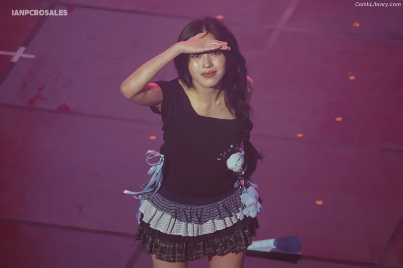 Ryujin (ITZY) photo 14 of 523