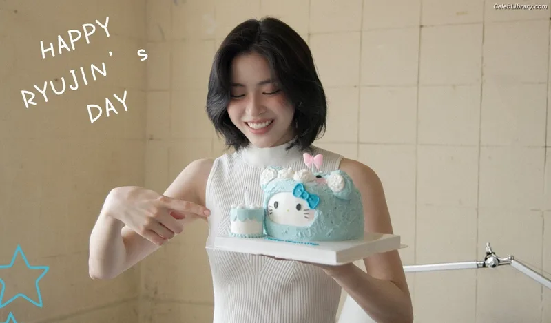 Ryujin (ITZY) photo 23 of 523