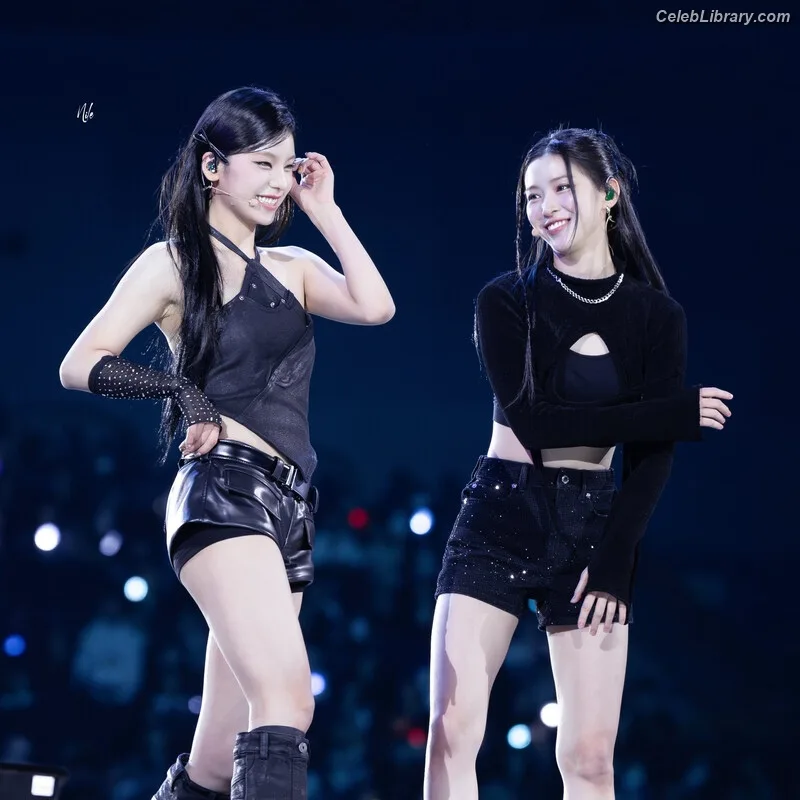 Ryujin (ITZY) photo 16 of 523