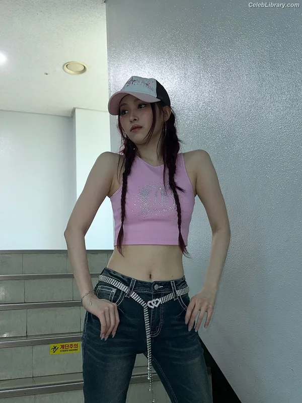 Ryujin (ITZY) photo 1 of 523