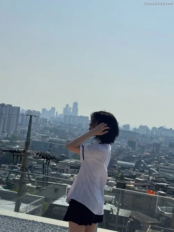 Ryujin (ITZY) photo 21 of 523