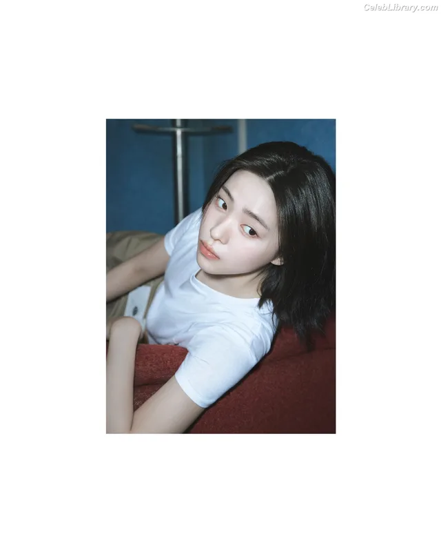 Ryujin (ITZY) photo 12 of 523