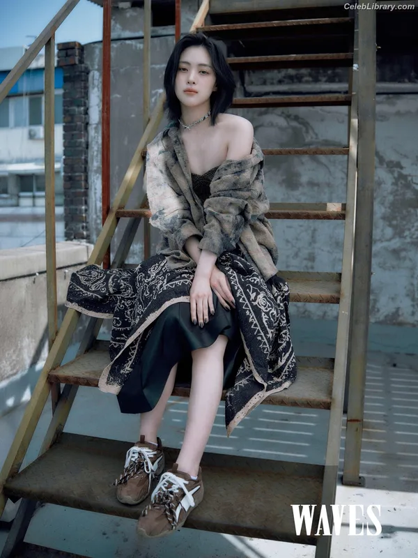 Ryujin (ITZY) photo 3 of 523