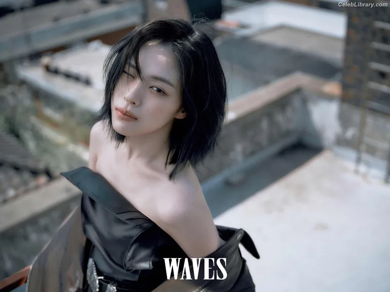 Ryujin (ITZY) photo 5 of 523