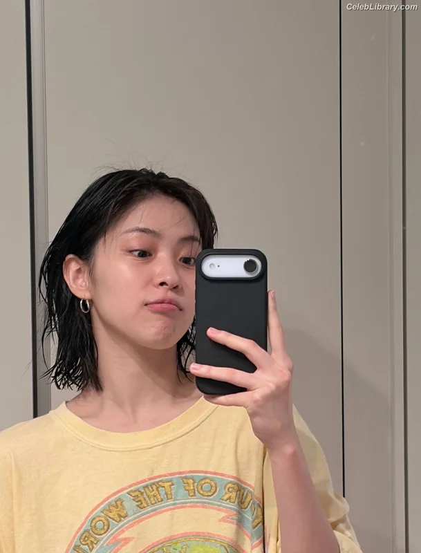 Ryujin (ITZY) photo 7 of 523