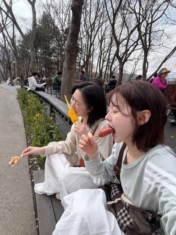 Ryujin (ITZY) photo 20 of 523