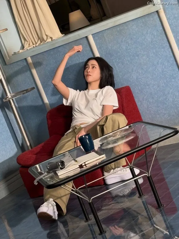 Ryujin (ITZY) photo 6 of 523
