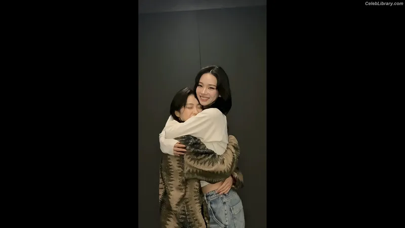 Ryujin (ITZY) photo 13 of 523