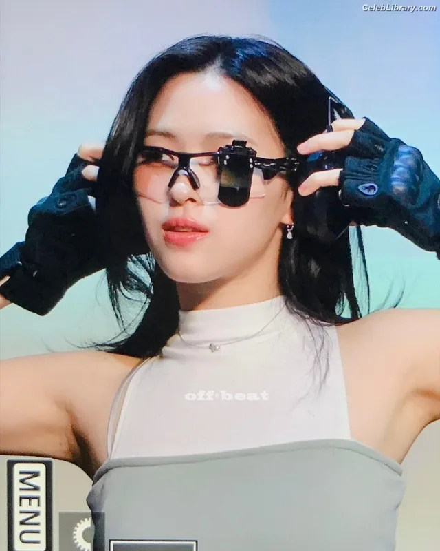 Ryujin (ITZY) photo 19 of 523