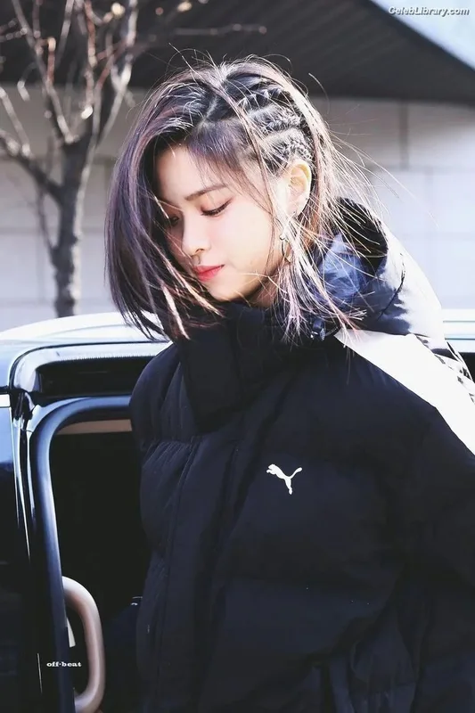 Ryujin (ITZY) photo 12 of 523