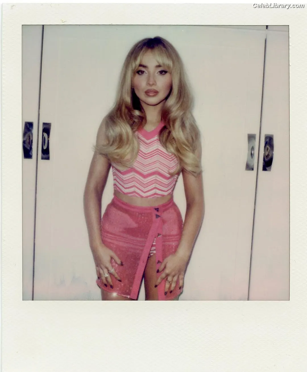 Sabrina Carpenter photo 16 of 6409
