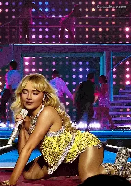 Sabrina Carpenter photo 5 of 6409