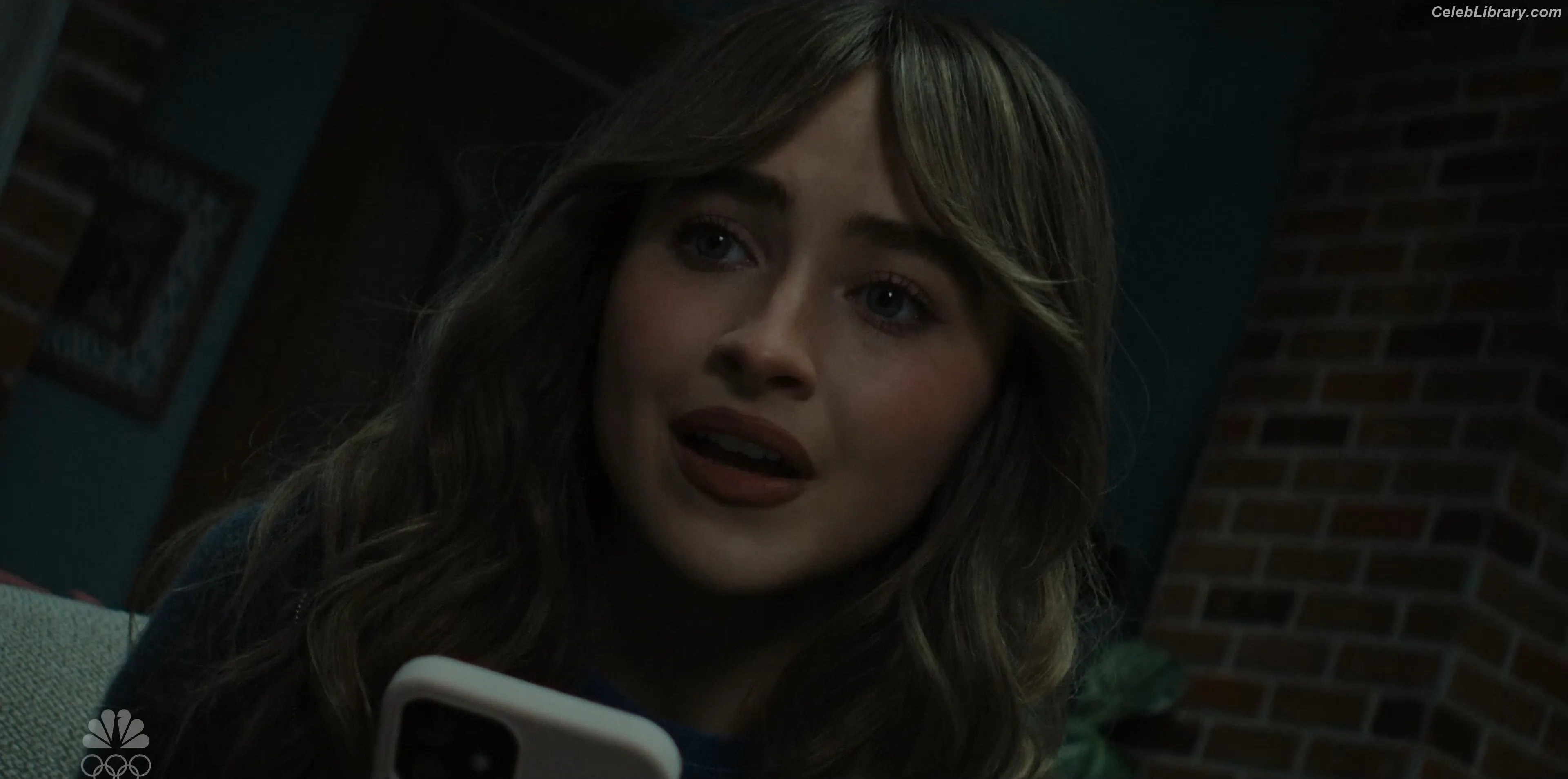 Sabrina Carpenter photo 8 of 6409