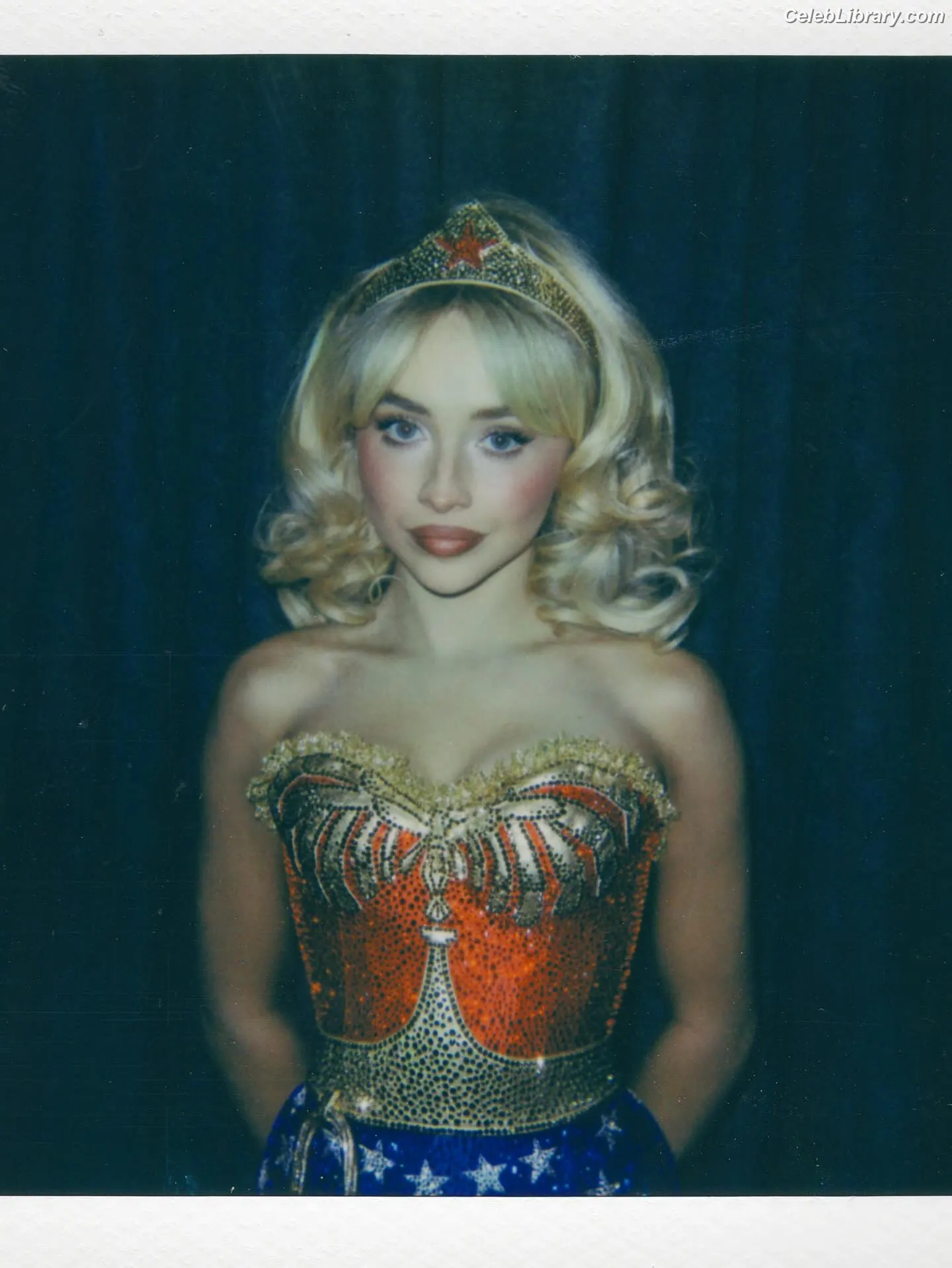 Sabrina Carpenter photo 17 of 6409