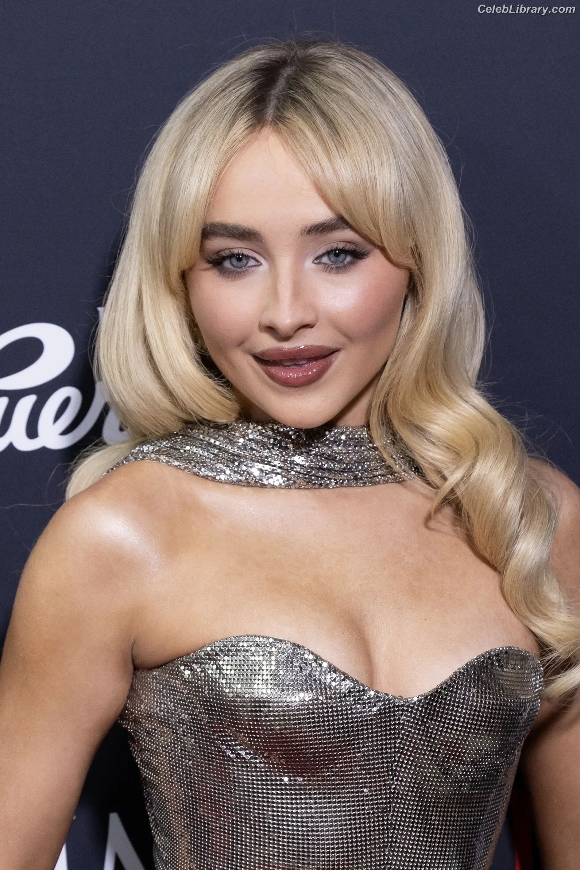 Sabrina Carpenter photo 6 of 6409