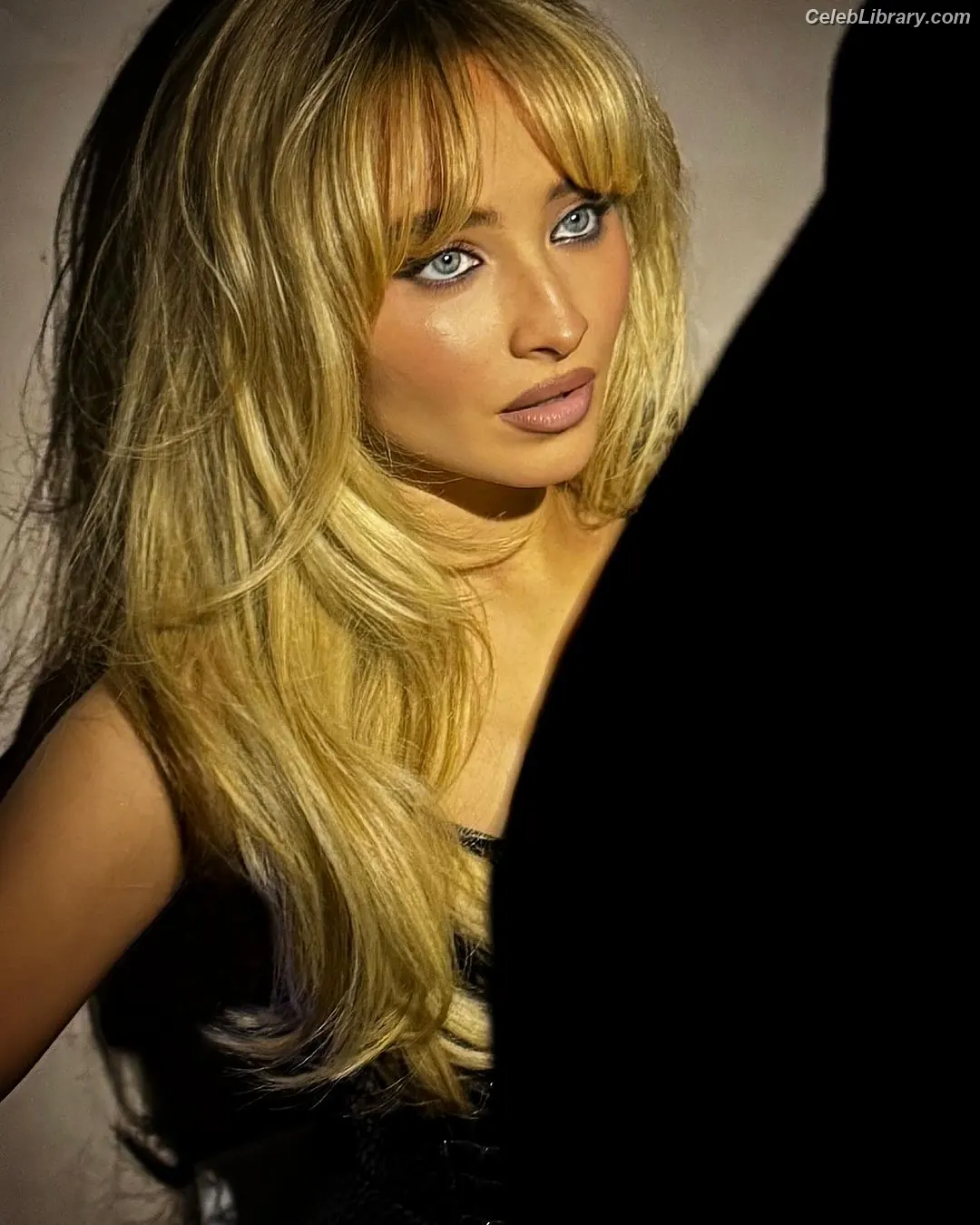Sabrina Carpenter photo 18 of 6409